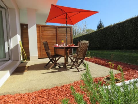 Patio, Garden, Balcony/Terrace, Garden view