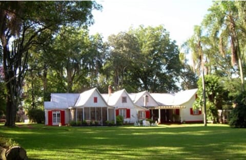 Estancia Las Mercedes Country House in Misiones Province, Argentina