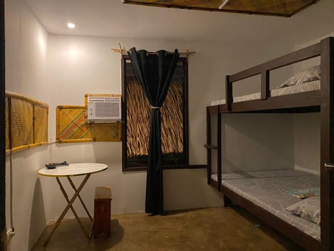 Monera's Native Cabin Bed and Breakfast in Siquijor