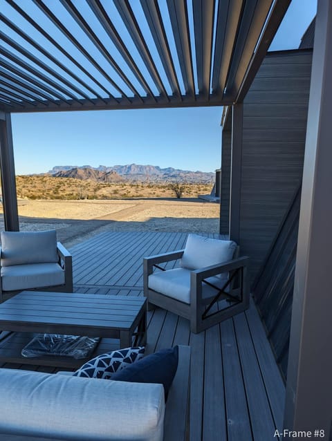 Stardust Big Bend Luxury A-Frame#8 with a fab view Casa in Big Bend National Park