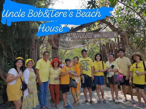 Uncle Bob&Tere Beachfront House Bed and Breakfast in La Union