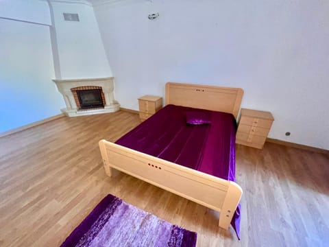 Quarto boa localização com cozinha e casa de banho Apartment in Costa da Caparica