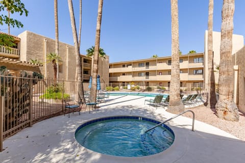 Scottsdale - 4950 N Miller Rd, Unit 230 House in Paradise Valley