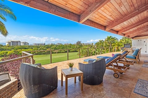 Hale Holokai at KAANAPALI VISTA-LUXURY Golf Course Ocean View Home 6 bedroom 3 bathroom- House in Kaanapali