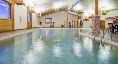 Holiday Inn Express Munising-Lakeview Hotel Hotel in Munising