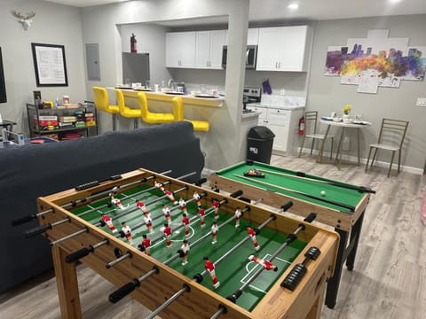 Billiard, Game Room, Living room