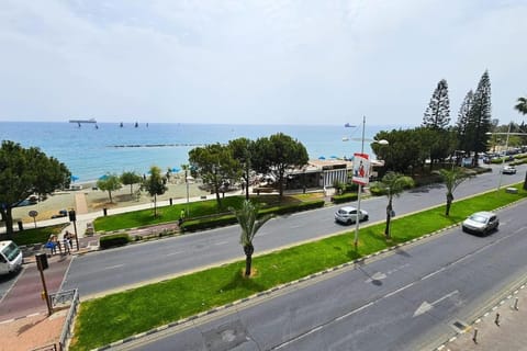 Molos Beachfront City-Centre Apartment in Limassol City