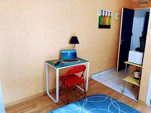 Studio calme avec WIFI Apartment in Limoges