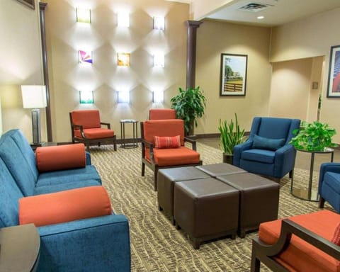 Comfort Inn DFW Airport North Hotel in Grapevine