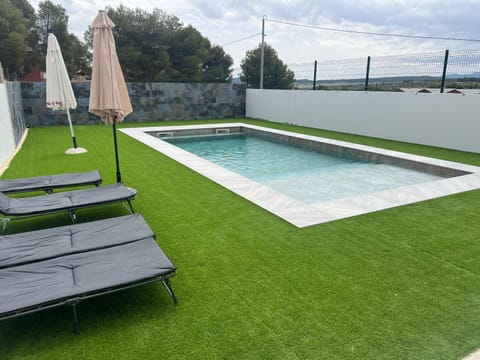 Day, Natural landscape, Garden, Garden view, Pool view, Swimming pool, Open Air Bath, sunbed