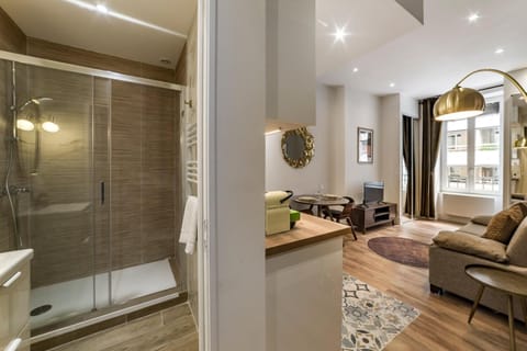 L'absinthe AIL Apartment in Villeurbanne