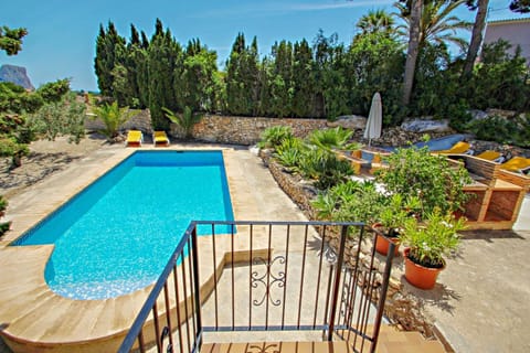Laura-29A - pretty holiday property with garden and private pool in Calpe Villa in Calp