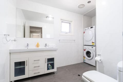 Toilet, Bathroom, washing machine, dryer