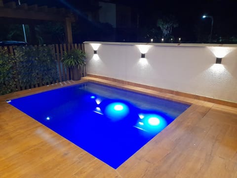 Night, Swimming pool