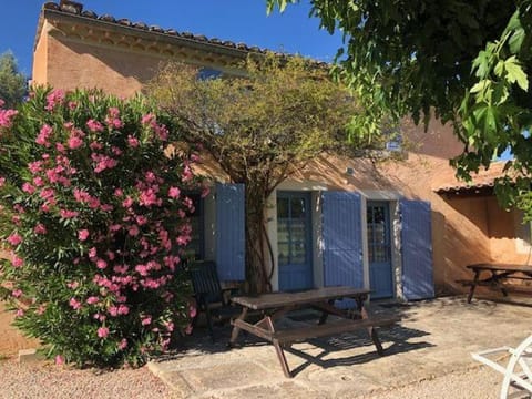 le Pijeonnier House in Bédoin