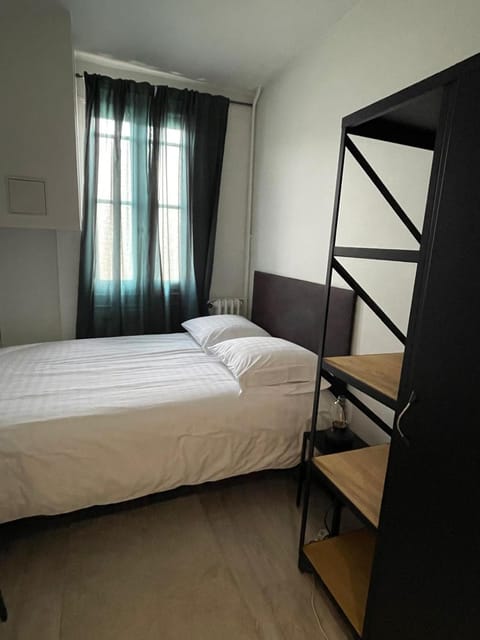 Lily Apartment in Levallois-Perret