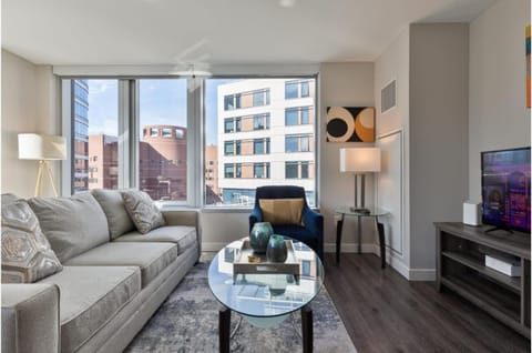 Luxury Apt with Harbor Views - VIA-512 Apartment in South Boston