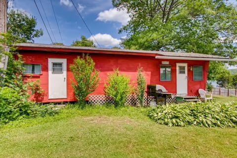 Kamp Koby cabin Haus in Lake Hortonia