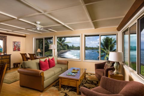 Living room, Sea view