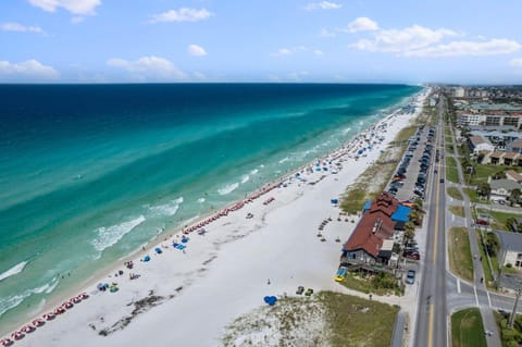 Luxury Living Miramar Dream House Retreat House in Miramar Beach