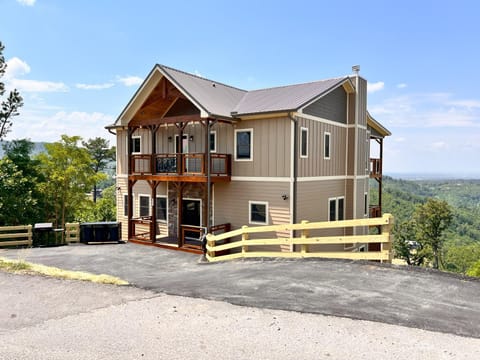 Property building, Mountain view, Parking