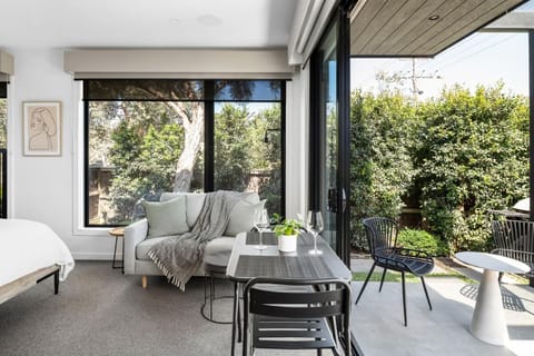 Garden, View (from property/room), Seating area, Garden view