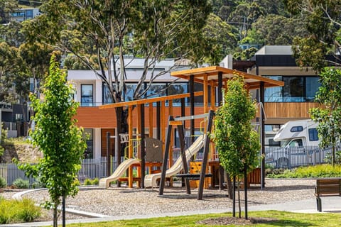 Neighbourhood, Natural landscape, Children play ground