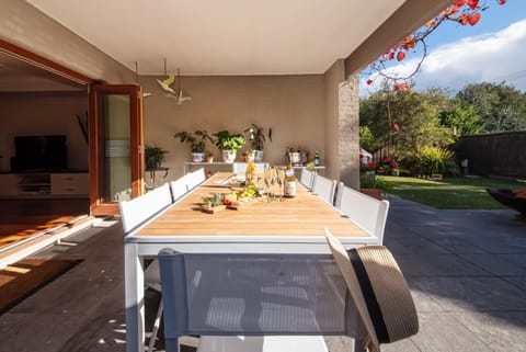 Garden, Dining area