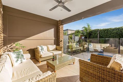 Patio, View (from property/room), Balcony/Terrace, Seating area