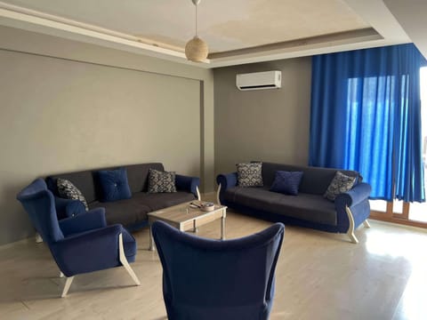 Living room, Seating area, air conditioner