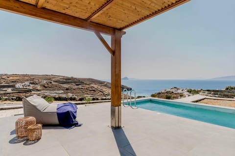 Seating area, Sea view, Swimming pool