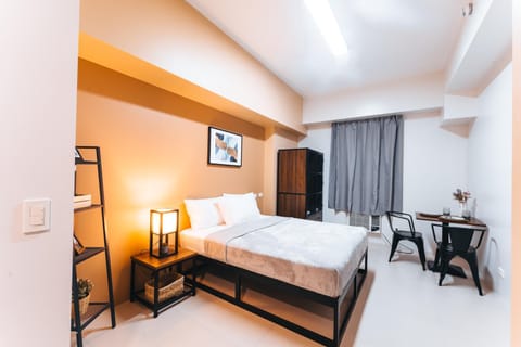 The City Flats Circuit Hostel in Mandaluyong