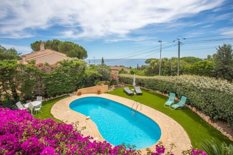 La Belle Provence Villa in Roquebrune-sur-Argens