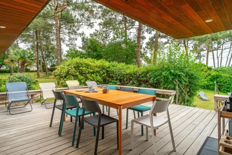 Patio, Dining area