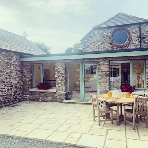 Courtyard Stables Apartment in Louth, Co. Louth, Ireland