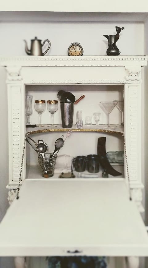 minibar, wardrobe