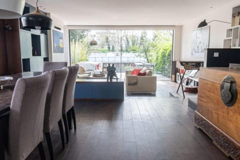 Seaside escape in Issy House in Issy-les-Moulineaux