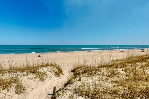 Surf & Turtle House in Kure Beach