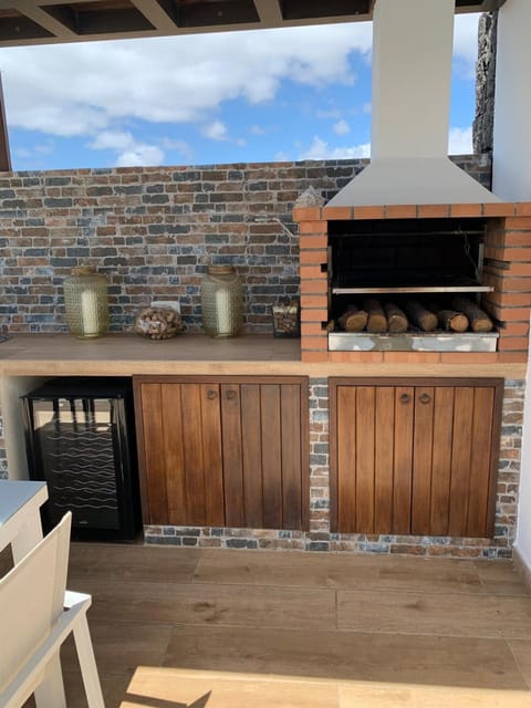 Patio, BBQ facilities