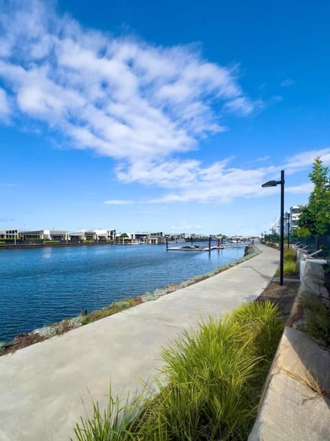 Nearby landmark, Day, Natural landscape, Beach, Lake view, River view, Sea view