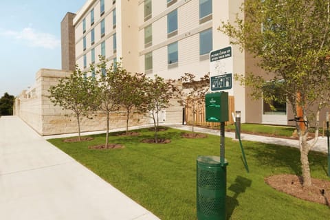 Home2 Suites by Hilton Austin North/Near the Domain, TX Hotel in Austin