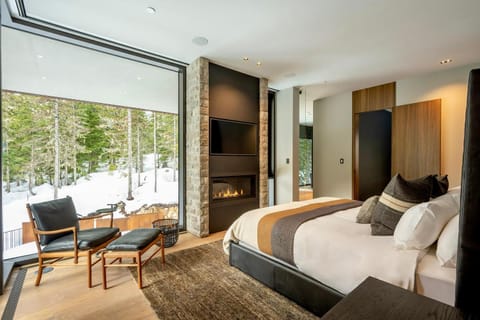 Kadenwood Winterfell | Ultimate Luxury Architectural Gem with Pool, Hot Tub, Cinema, & Pool Table House in Whistler