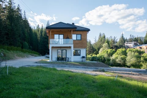 Property building, Spring, Day, Natural landscape