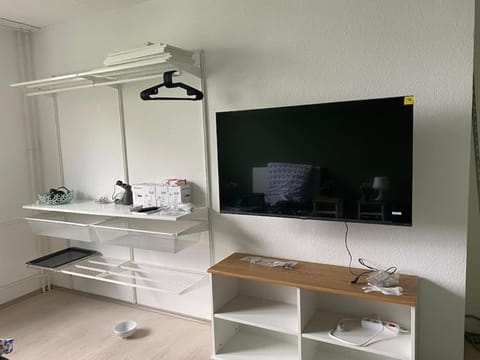 TV and multimedia, wardrobe