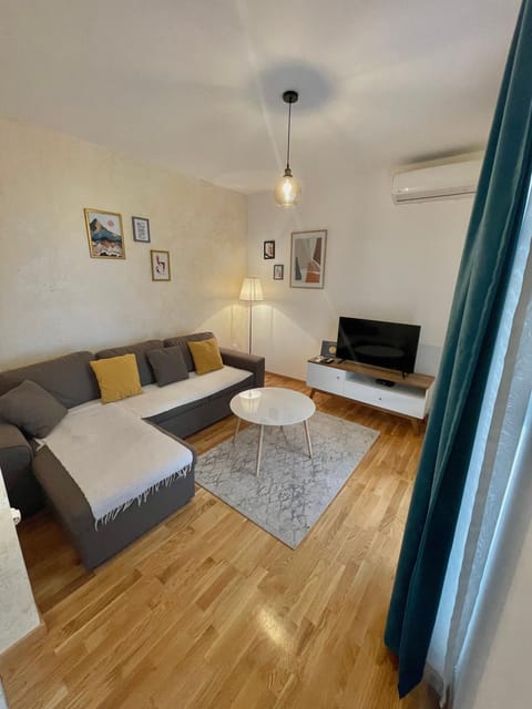 Apartmani Zecevic Niksic Apartment in Montenegro