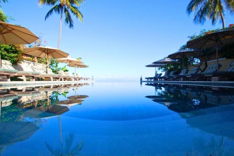 Pool view, Sea view, Swimming pool, sunbed