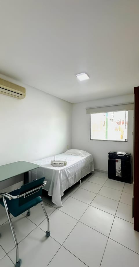 Bedroom, air conditioner