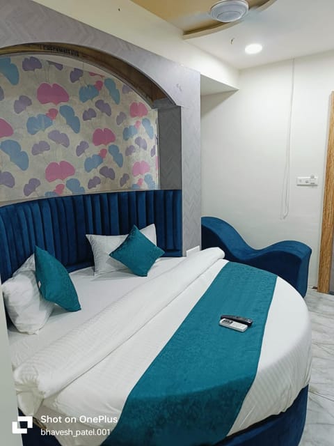 Hotel Alpine Hotel in Ahmedabad