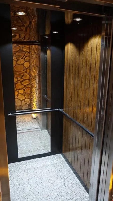 elevator