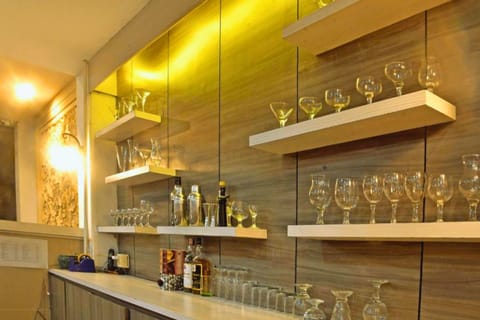 Lounge or bar, Drinks